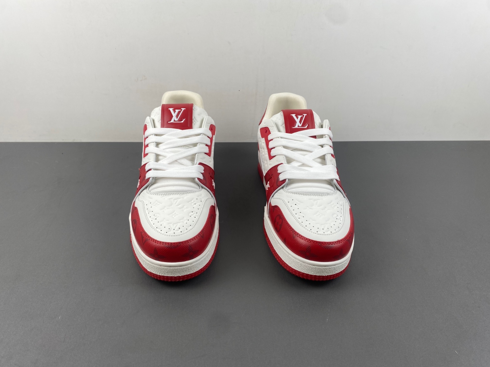 l**is V*t*n lv trainer