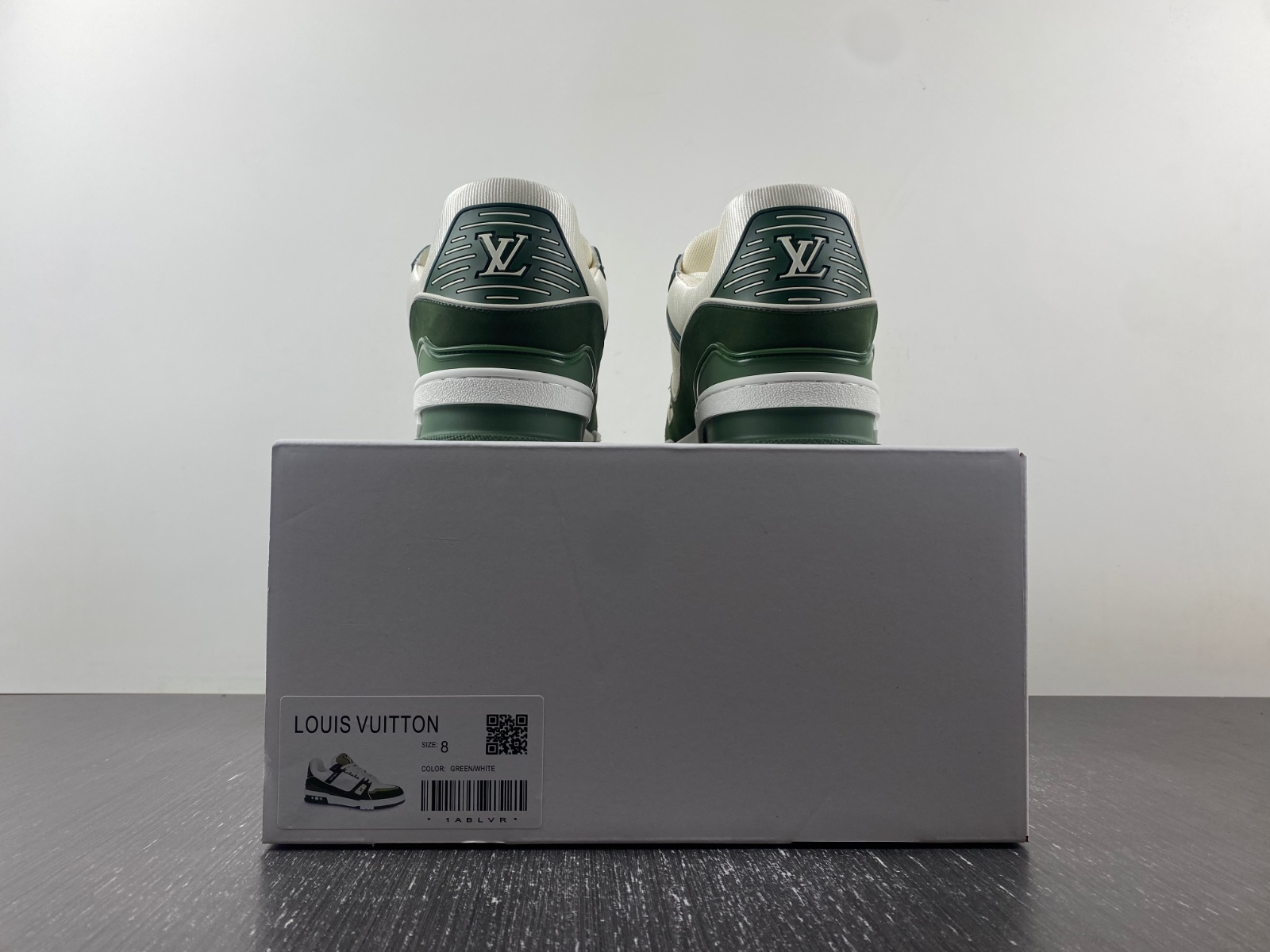 l**is V*t*n lv trainer