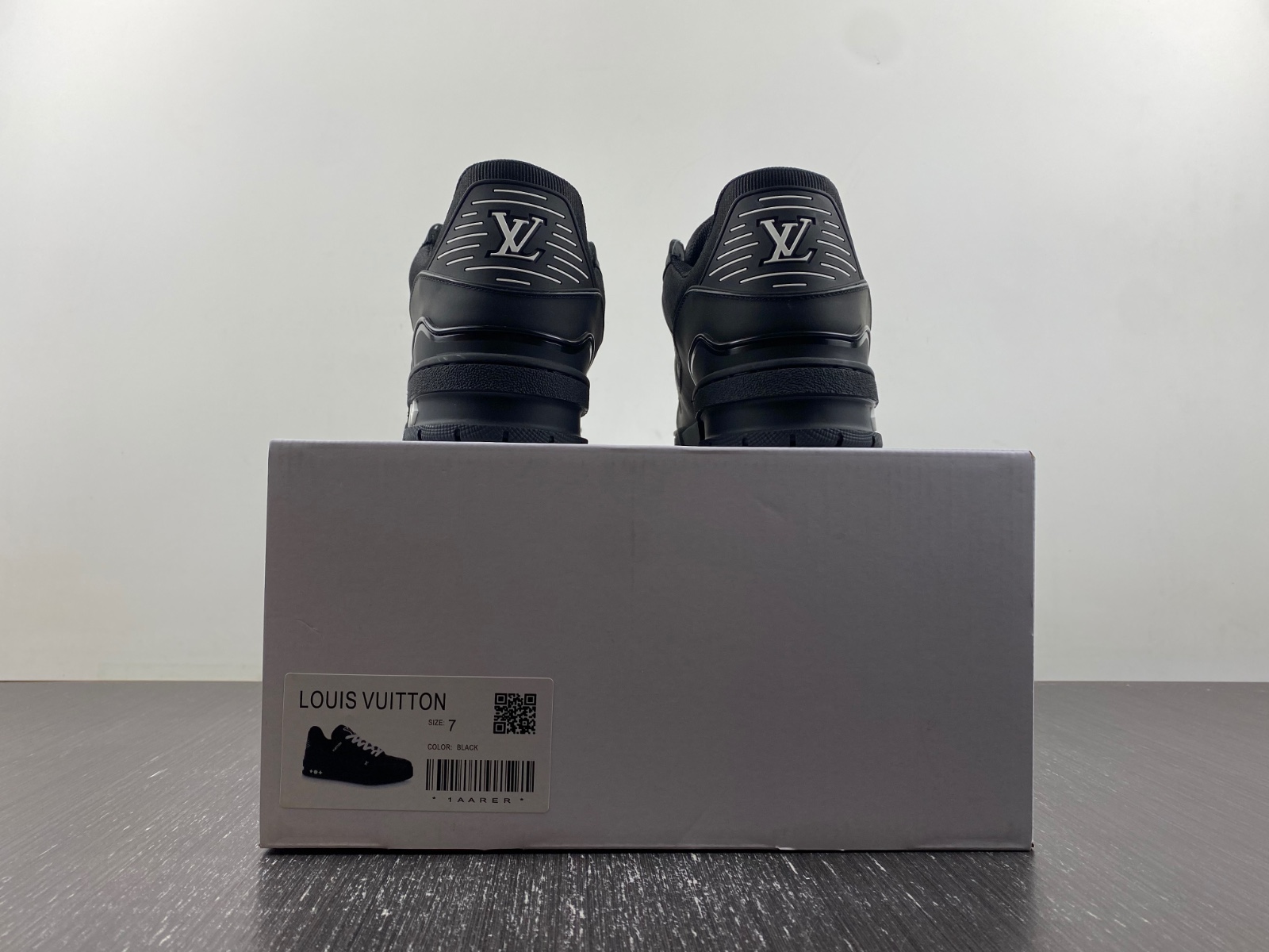 l**is V*t*n lv trainer