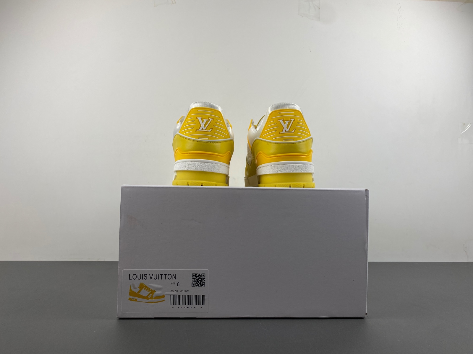 l**is V*t*n lv trainer