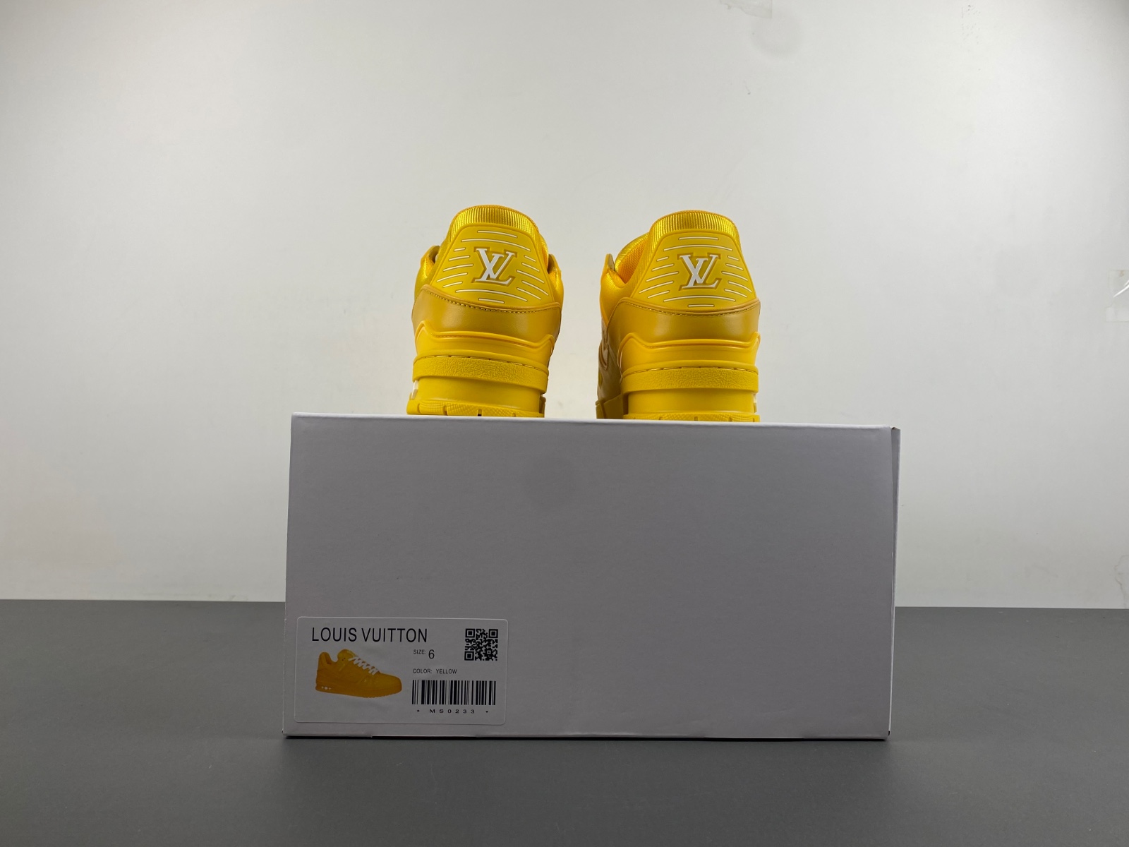 l**is V*t*n lv trainer