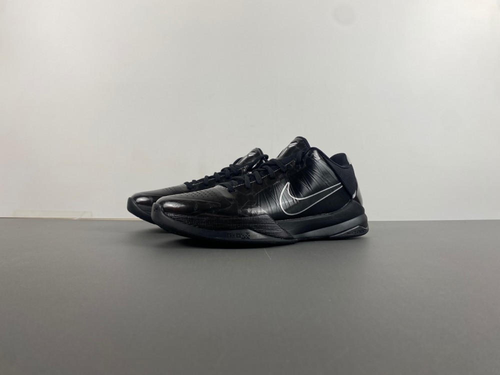 Nike Zoom Kobe V (5) ‘Blackout