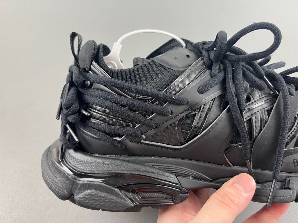 Ba*len*cia*ga runner demna 786281 w3co1 1000