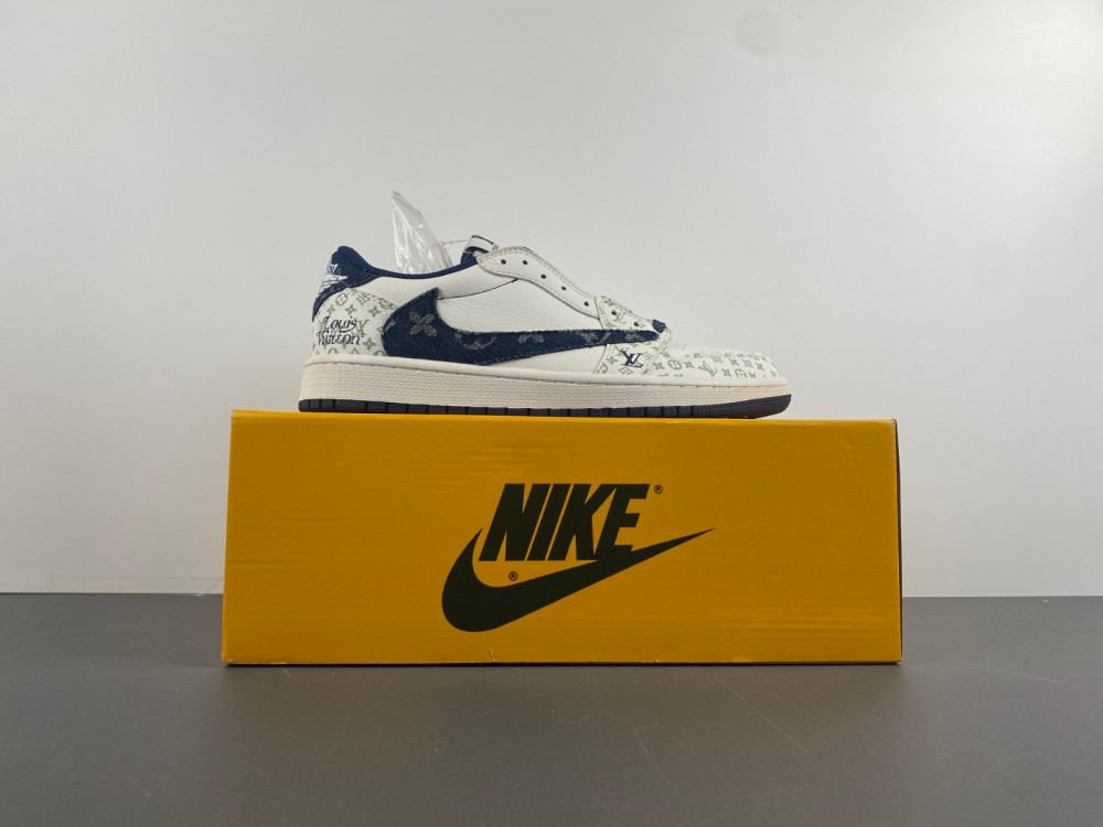 Travis Scott x Air Jordan 1 Low OG  SJ2968-004