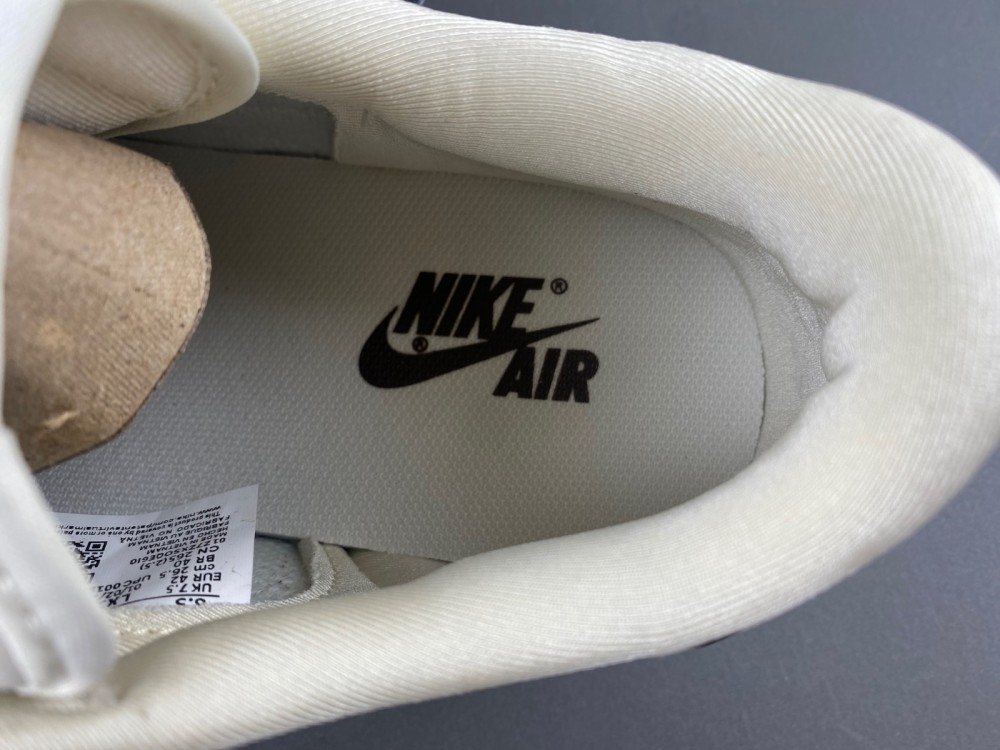 Travis Scott x Air Jordan 1 Low OG  LX1988-100