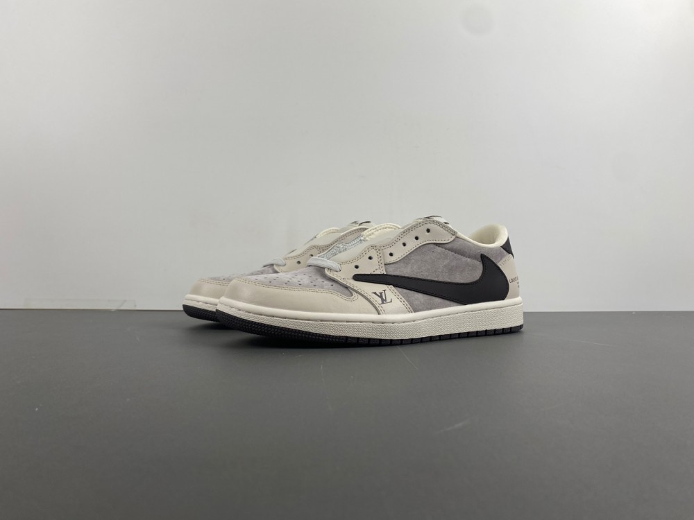 Travis Scott x Air Jordan 1 Low OG  LX1988-100